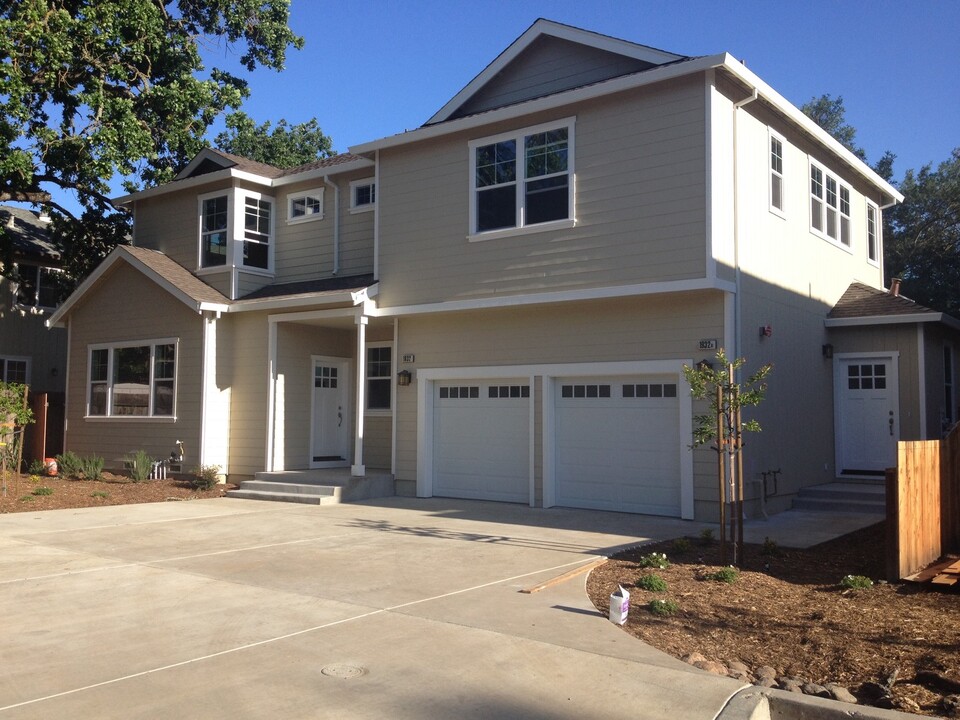 1932 Terry Rd, Unit B in Santa Rosa, CA - Building Photo