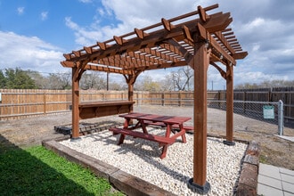 Aviator Apartments in Kingsville, TX - Building Photo - Building Photo