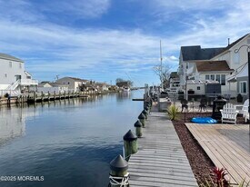 237 Butler Blvd in Berkeley Township, NJ - Building Photo