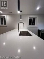 286 E 45th St in Hamilton, ON - Building Photo