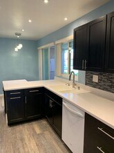 7118 Village 7 in Camarillo, CA - Building Photo - Building Photo