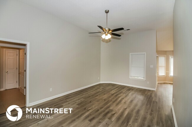 1983 Chimneyrock Blvd E in Cordova, TN - Building Photo - Building Photo