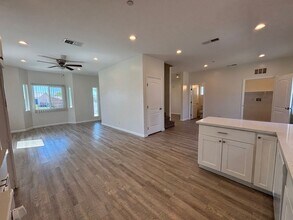 340 Faith Cir in Perris, CA - Building Photo - Building Photo