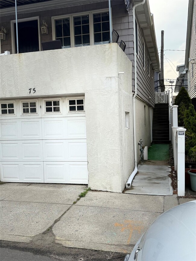 75 Wyoming Ave in Long Beach, NY - Building Photo - Building Photo