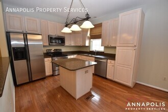 3751 Glebe Meadow Way in Edgewater, MD - Building Photo - Building Photo