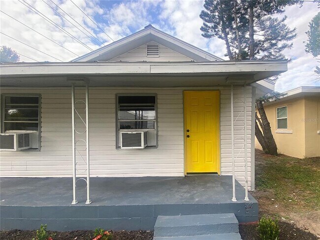 622 Booker Ave in Lake Wales, FL - Building Photo - Building Photo