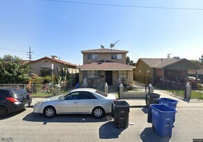 704 Oakford Dr, Unit 704 Front in East Los Angeles, CA - Building Photo