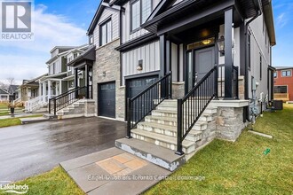123 Black Willow Cres in Blue Mountains, ON - Building Photo - Building Photo