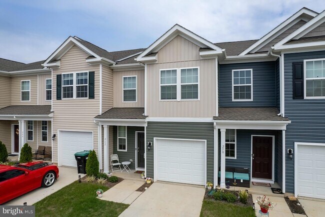 262 Allison Dr in Luray, VA - Foto de edificio - Building Photo