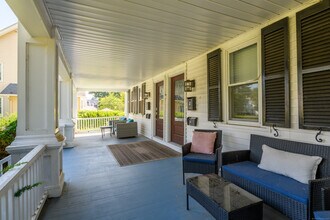 1699 Boulevard in West Hartford, CT - Building Photo - Building Photo