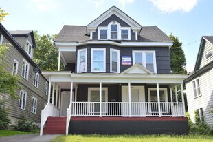 1318 Madison St in Syracuse, NY - Building Photo