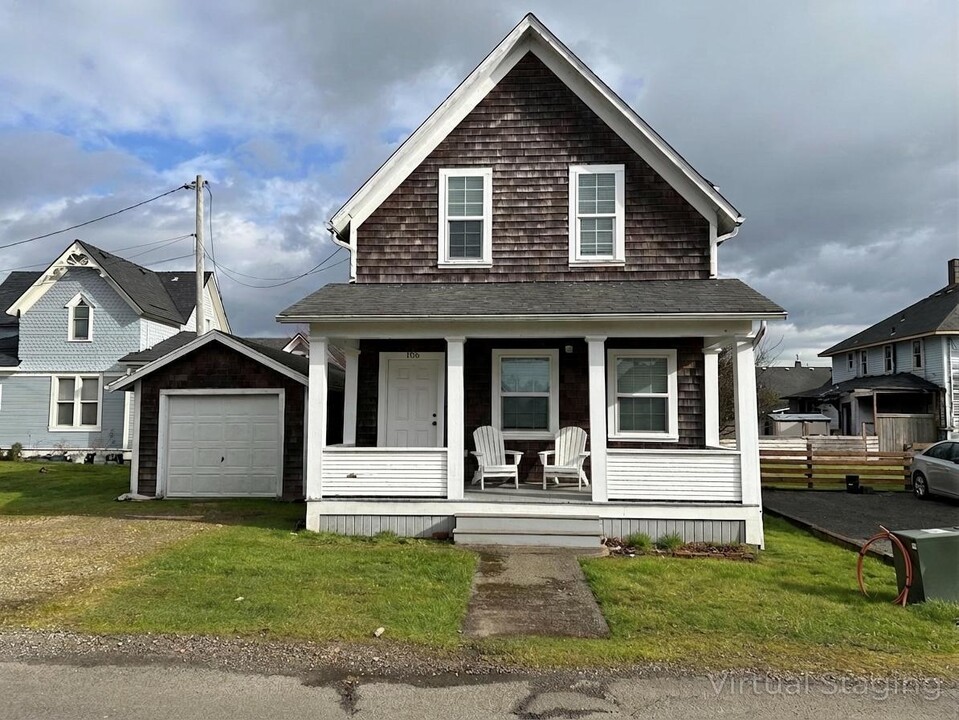 106 Pearl Ave SE in Ilwaco, WA - Building Photo
