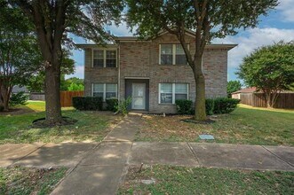 7938 Christian Ct in Dallas, TX - Building Photo - Building Photo