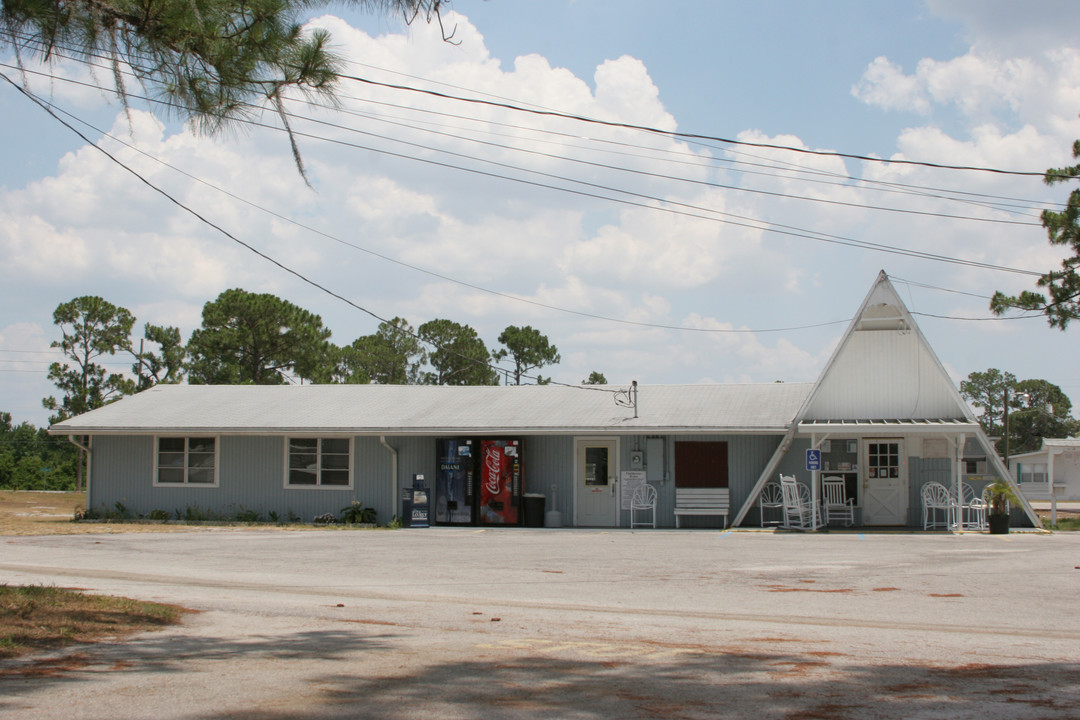 Cypress Gardens MH & RV Park in Winter Haven, FL - Building Photo