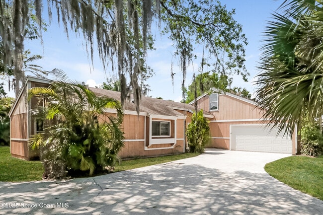 6621 Fort Pierce Blvd in Fort Pierce, FL - Building Photo - Building Photo
