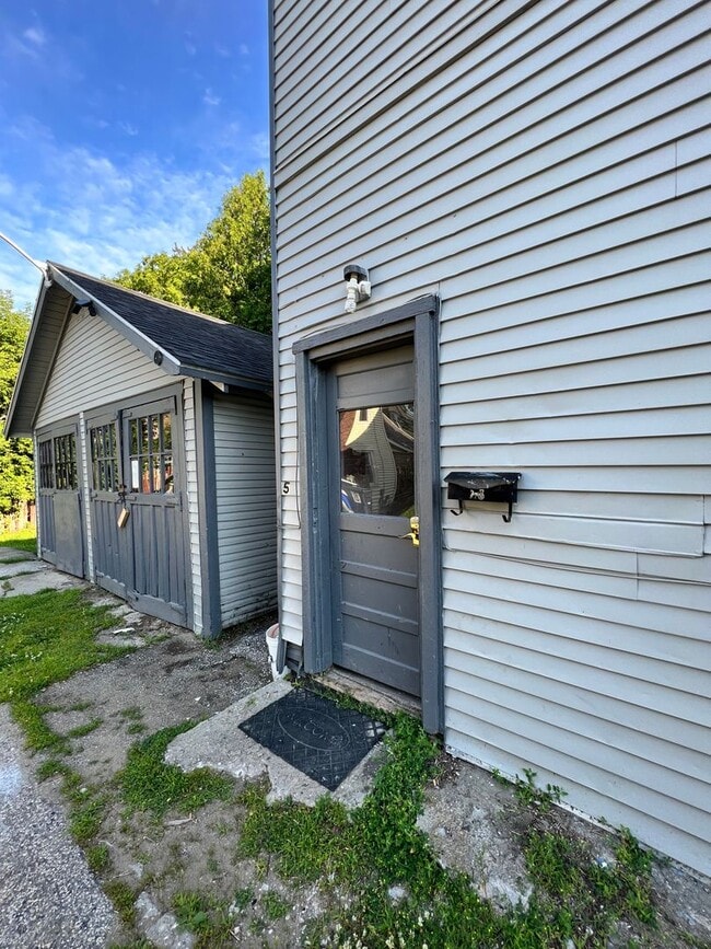 57 N Willard St in Burlington, VT - Building Photo - Building Photo