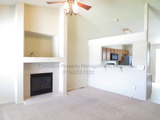 7659 Middle Bay Way in Fountain, CO - Foto de edificio - Building Photo