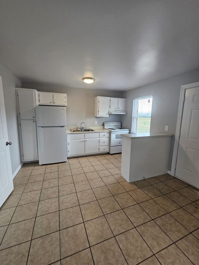 BC - Broadbay Crossings