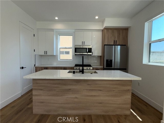 property at 5044 Laurel Canyon Blvd