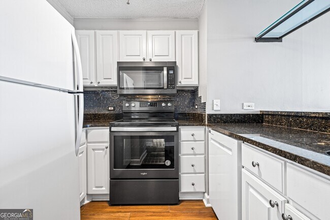 375 Ralph McGill Blvd NE in Atlanta, GA - Building Photo - Building Photo