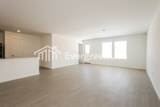 3705 Los Cabos Dr in Mustang, OK - Building Photo - Building Photo