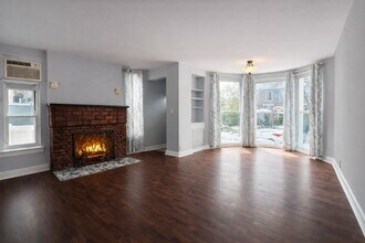 68-51-68-53 Clyde St in Queens, NY - Building Photo - Building Photo