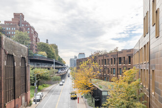 130 Furman St in Brooklyn, NY - Building Photo - Building Photo