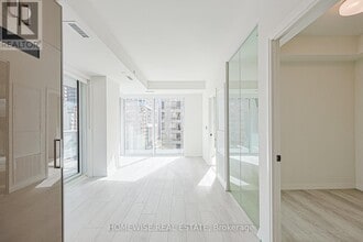 280 Dundas St W in Toronto, ON - Building Photo - Building Photo