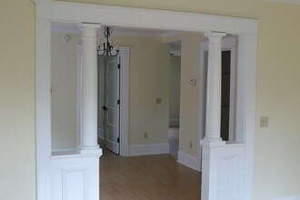 326 College St, Unit 12 in Burlington, VT - Foto de edificio - Building Photo