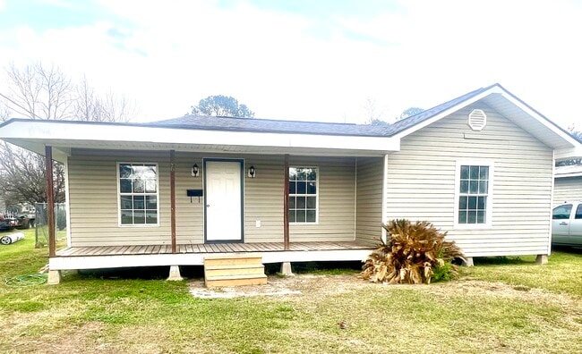 property at 506 N Carolina Ave