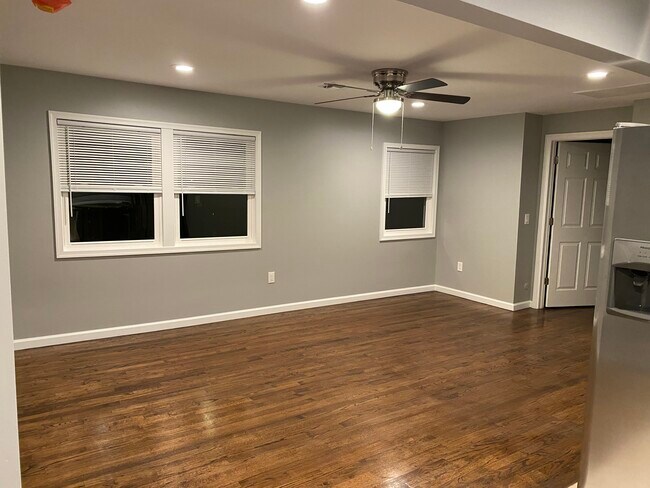 102 Lincoln Ave in Carteret, NJ - Building Photo - Building Photo