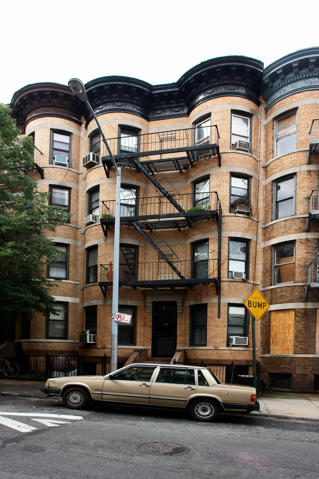 344 14th St in Brooklyn, NY - Foto de edificio - Building Photo