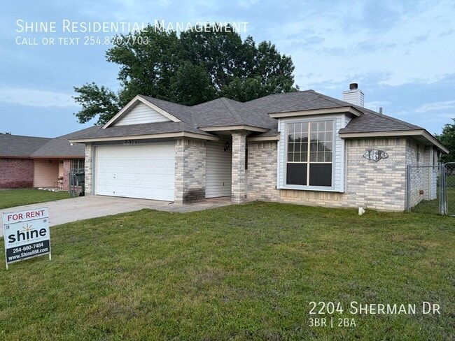 property at 2204 Sherman Dr