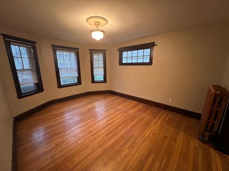 336 Faneuil St, Unit #1 in Boston, MA - Building Photo