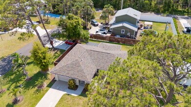 6232 Pecan Rd in Venice, FL - Building Photo - Building Photo