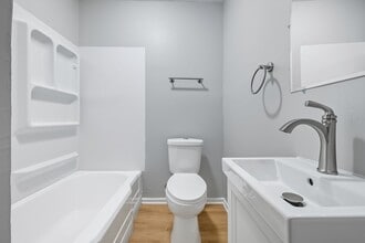 15 S Post Rd in Indianapolis, IN - Building Photo - Building Photo
