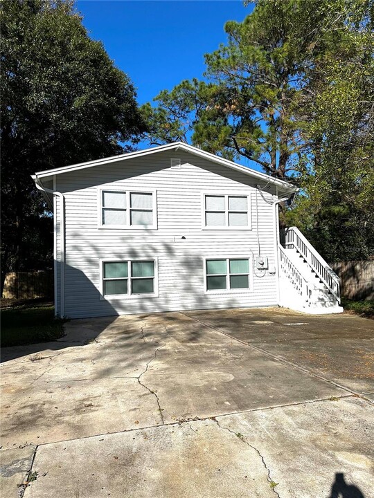 6629 Iralou Rd in Jacksonville, FL - Foto de edificio