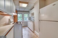 2914 Bayonne Ave photo'