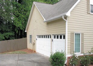 2318 Talamill Dr NE in Marietta, GA - Building Photo - Building Photo