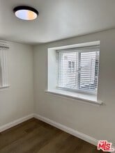 44 Rose Ave in Los Angeles, CA - Building Photo - Building Photo