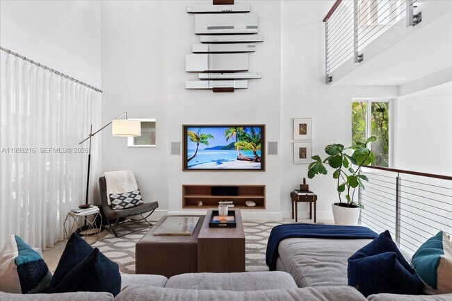 145 Jefferson Ave in Miami Beach, FL - Foto de edificio - Building Photo