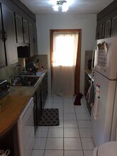 10 Windsor Rd, Unit 10 in Medford, MA - Foto de edificio - Building Photo