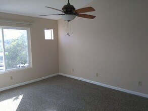 9332 Twin Trails Dr in San Diego, CA - Building Photo - Building Photo