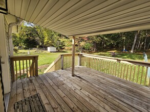 130 Woodlawn Ave, Unit Front in Mountain Top, PA - Foto de edificio - Building Photo