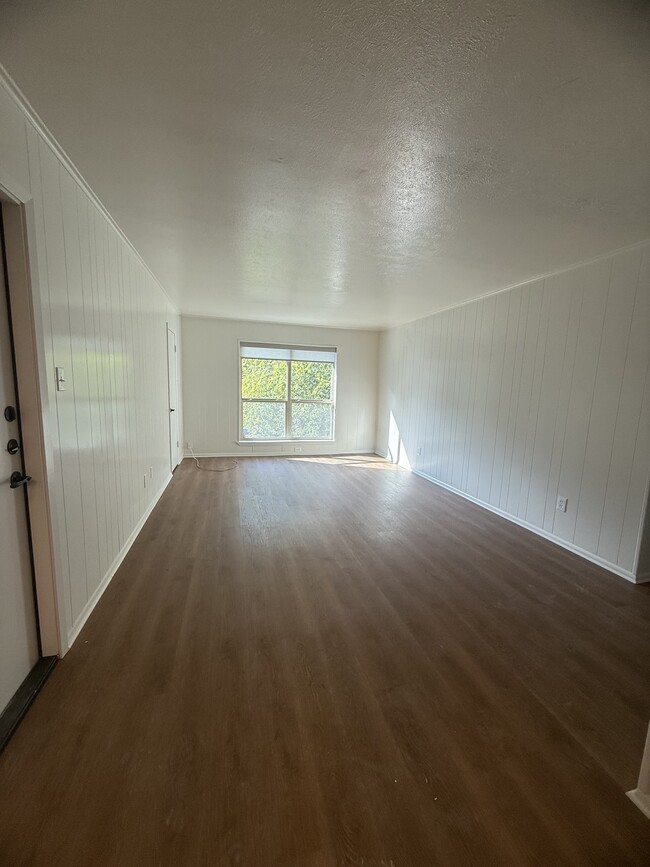 1201 N Austin St, Unit 3 in Denton, TX - Building Photo - Building Photo