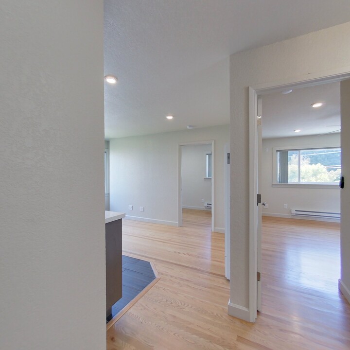 2398 Parker St, Unit 13 in Berkeley, CA - Building Photo