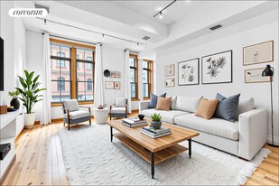 98 Chambers St in New York, NY - Building Photo