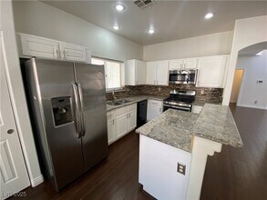 1167 Ekalaka Rd in Henderson, NV - Building Photo - Building Photo