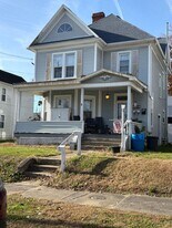 1605 Oak St in Parkersburg, WV - Building Photo