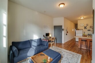 78 Webster Ave in Jersey City, NJ - Building Photo - Building Photo